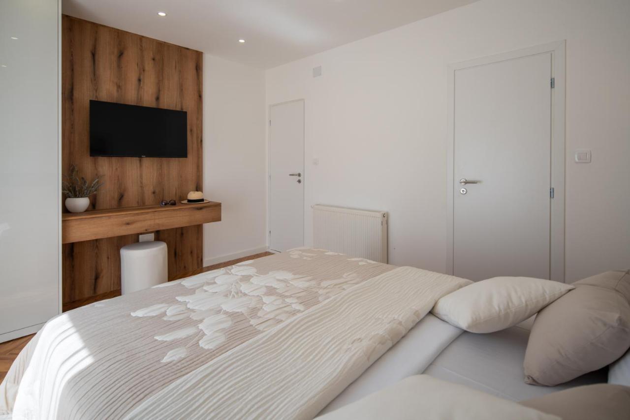 Garden Apartment Pakoštane Εξωτερικό φωτογραφία